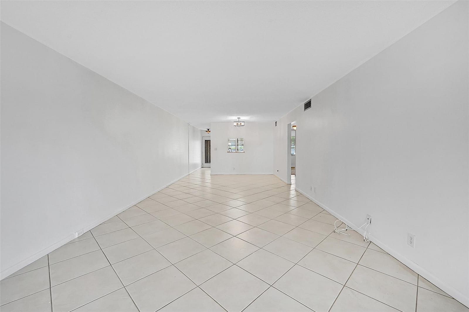 4701 Martinique Drive K1 — photo 8