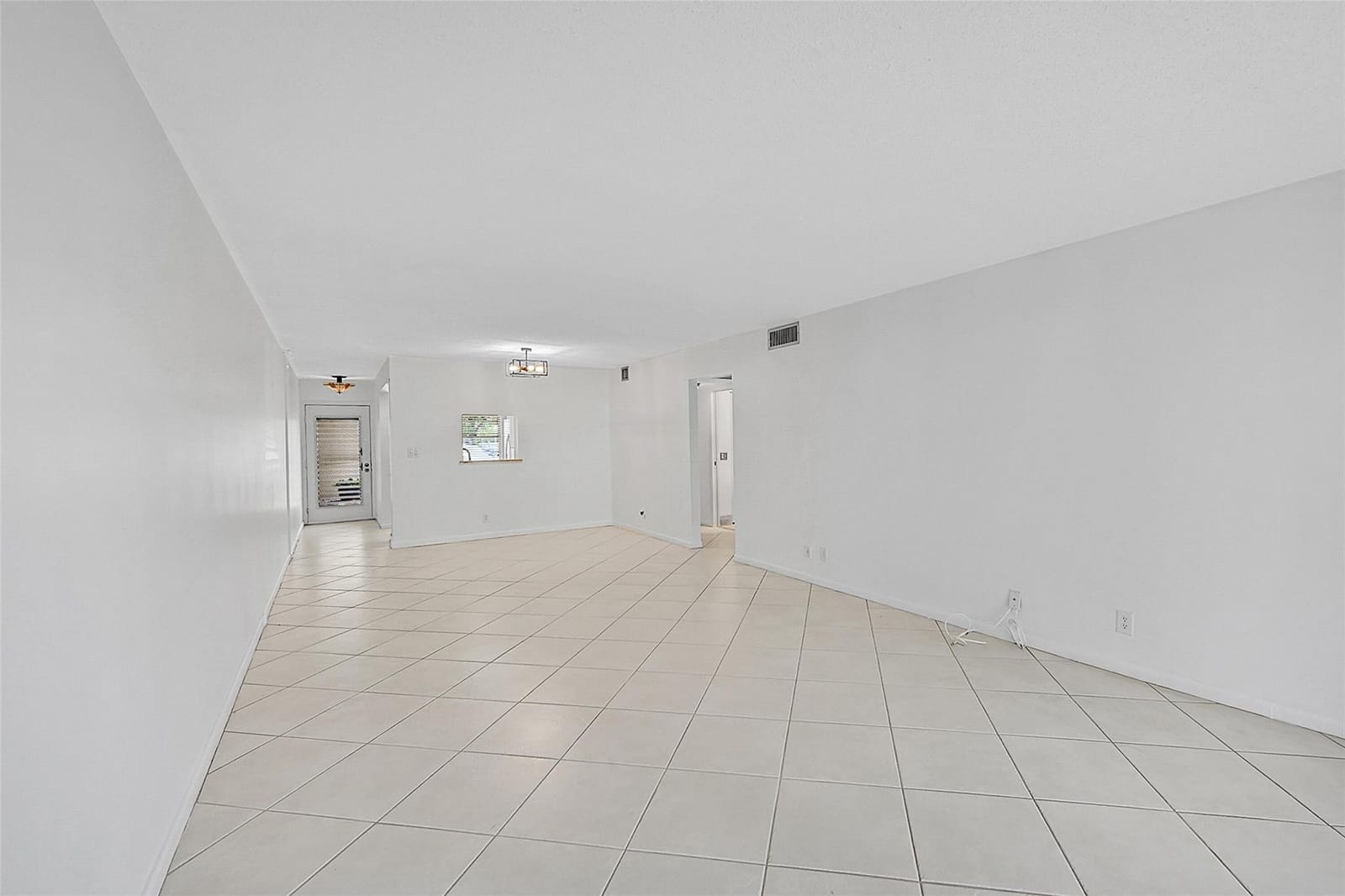 4701 Martinique Drive K1 — photo 9