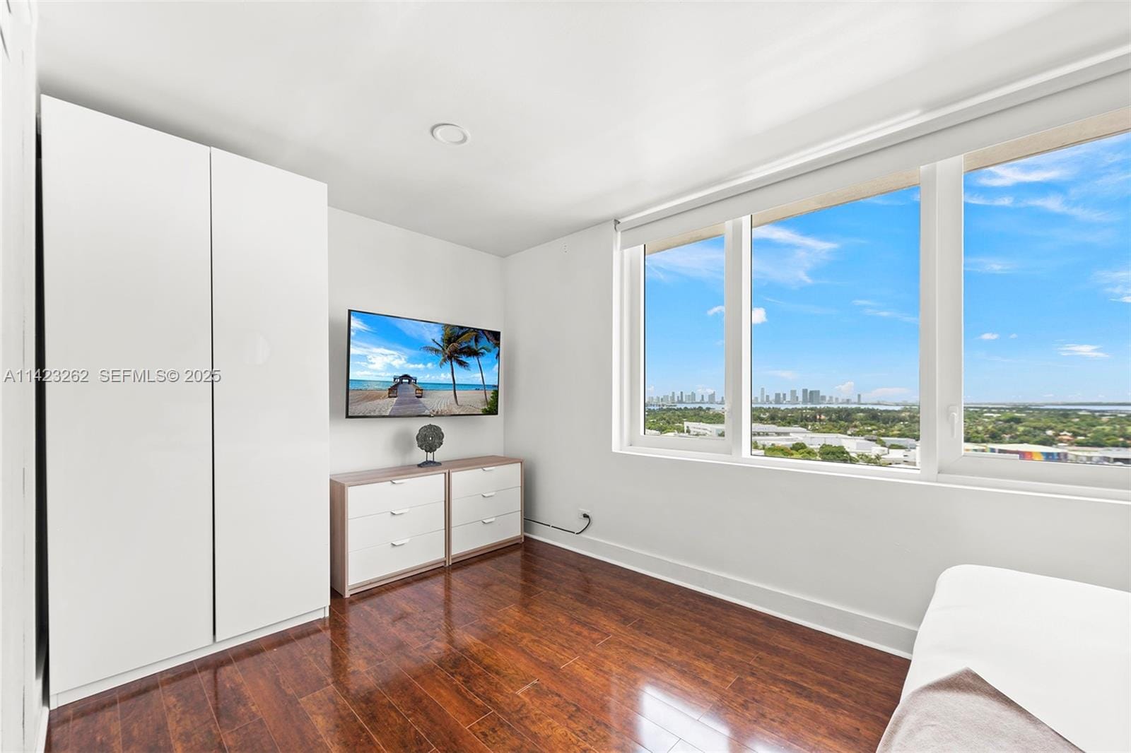 2301 Collins Avenue 1632 — photo 11