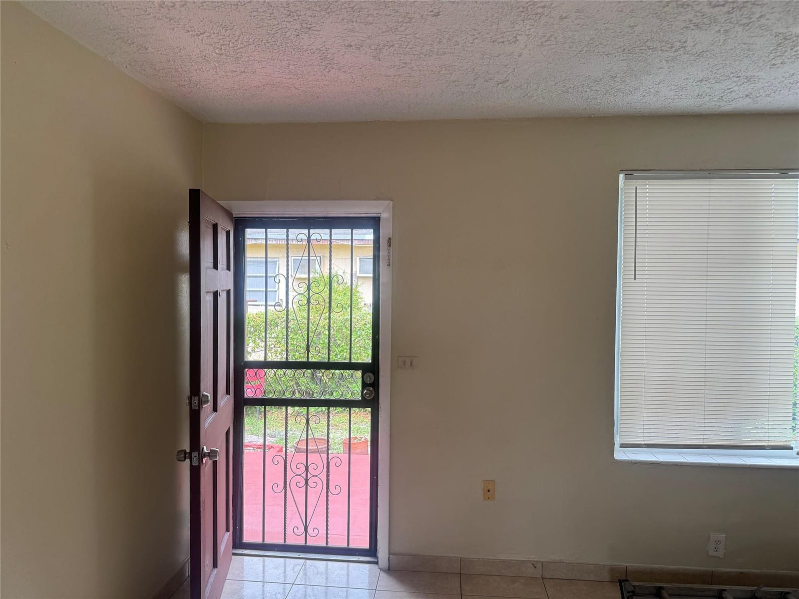 2986 NW 91st Street, Miami, FL 33147 photo 15