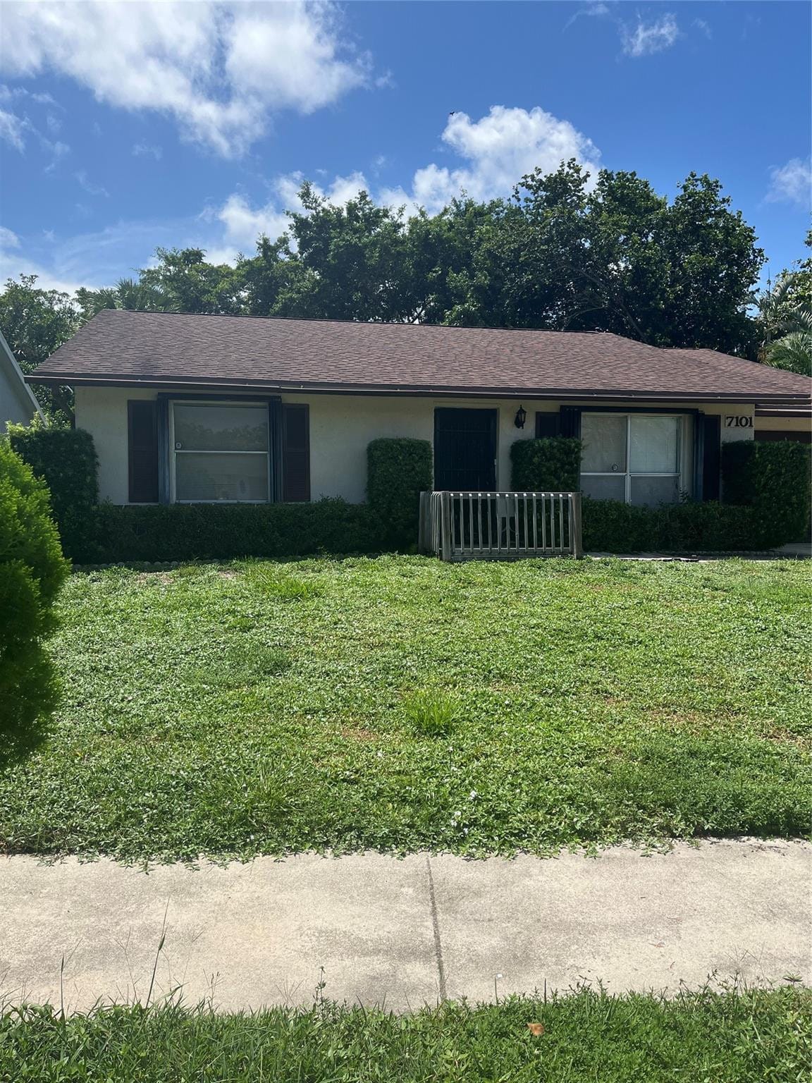 7101 Glenwood Drive, Boynton Beach, FL 33436 photo 1