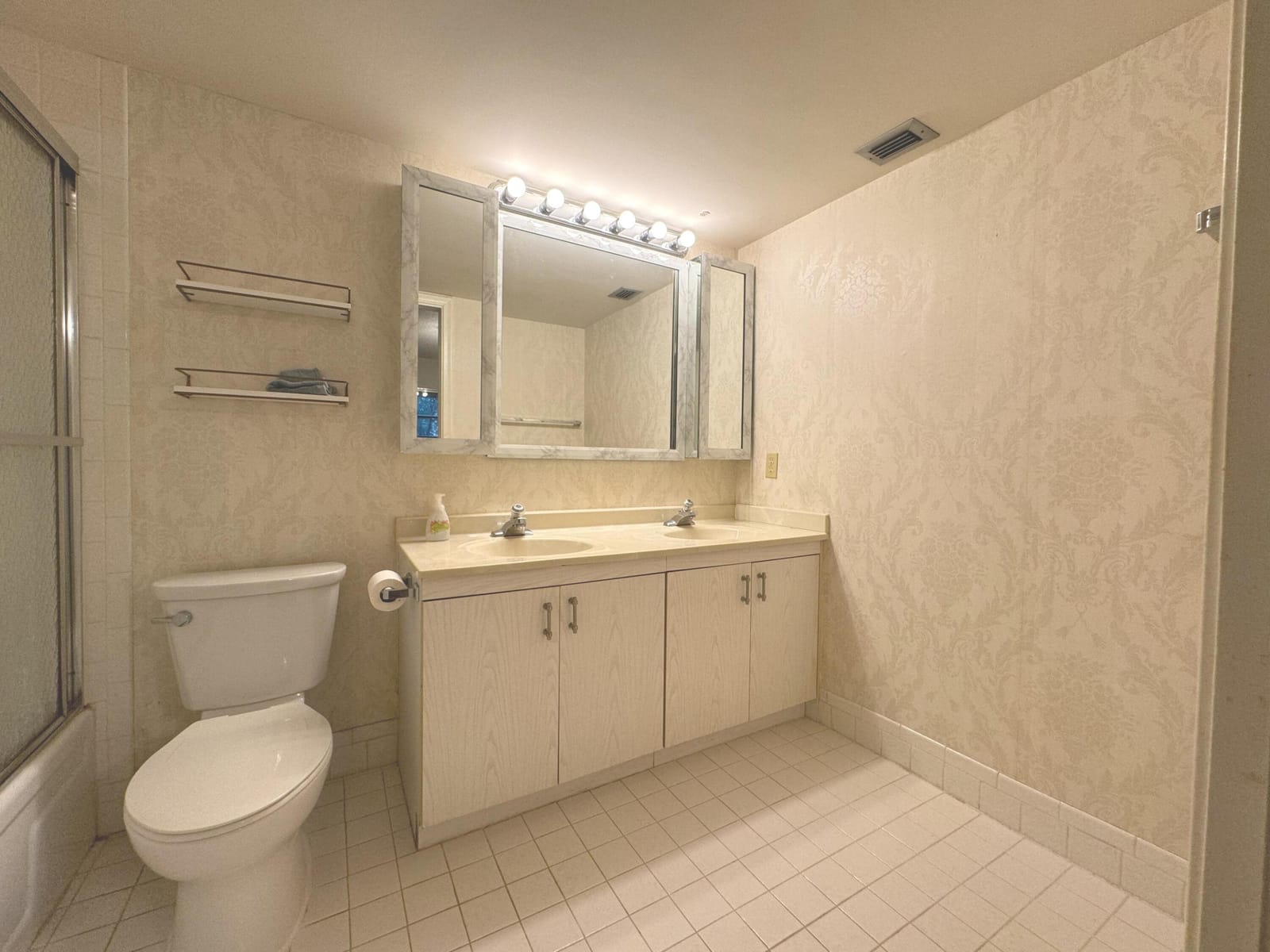 2102 Lucaya Bend N2, Coconut Creek, FL 33066 photo 15