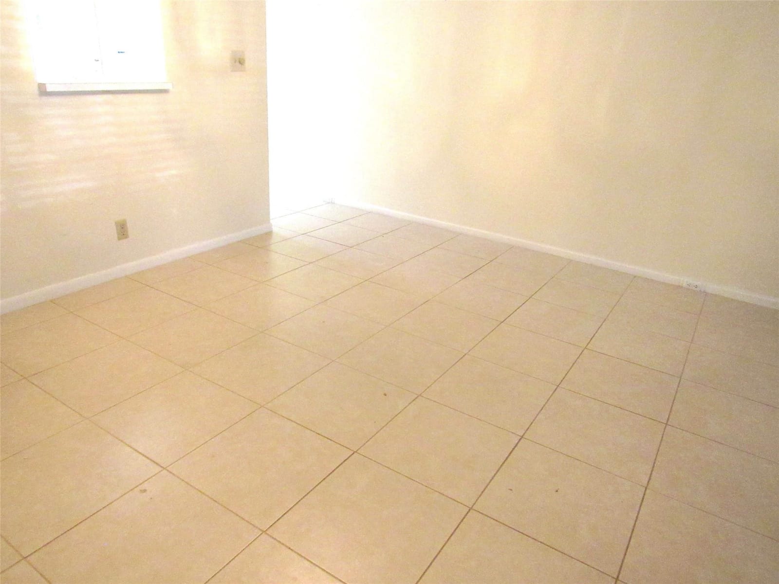 3001 Portofino Isle F1 — photo 4