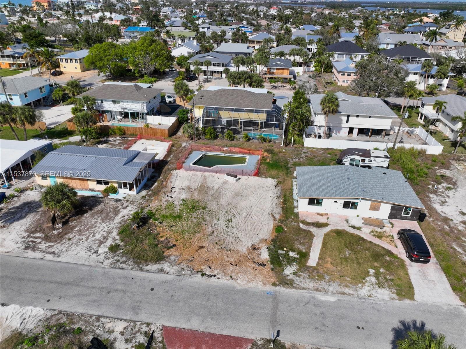 161 Hibiscus Drive — photo 3