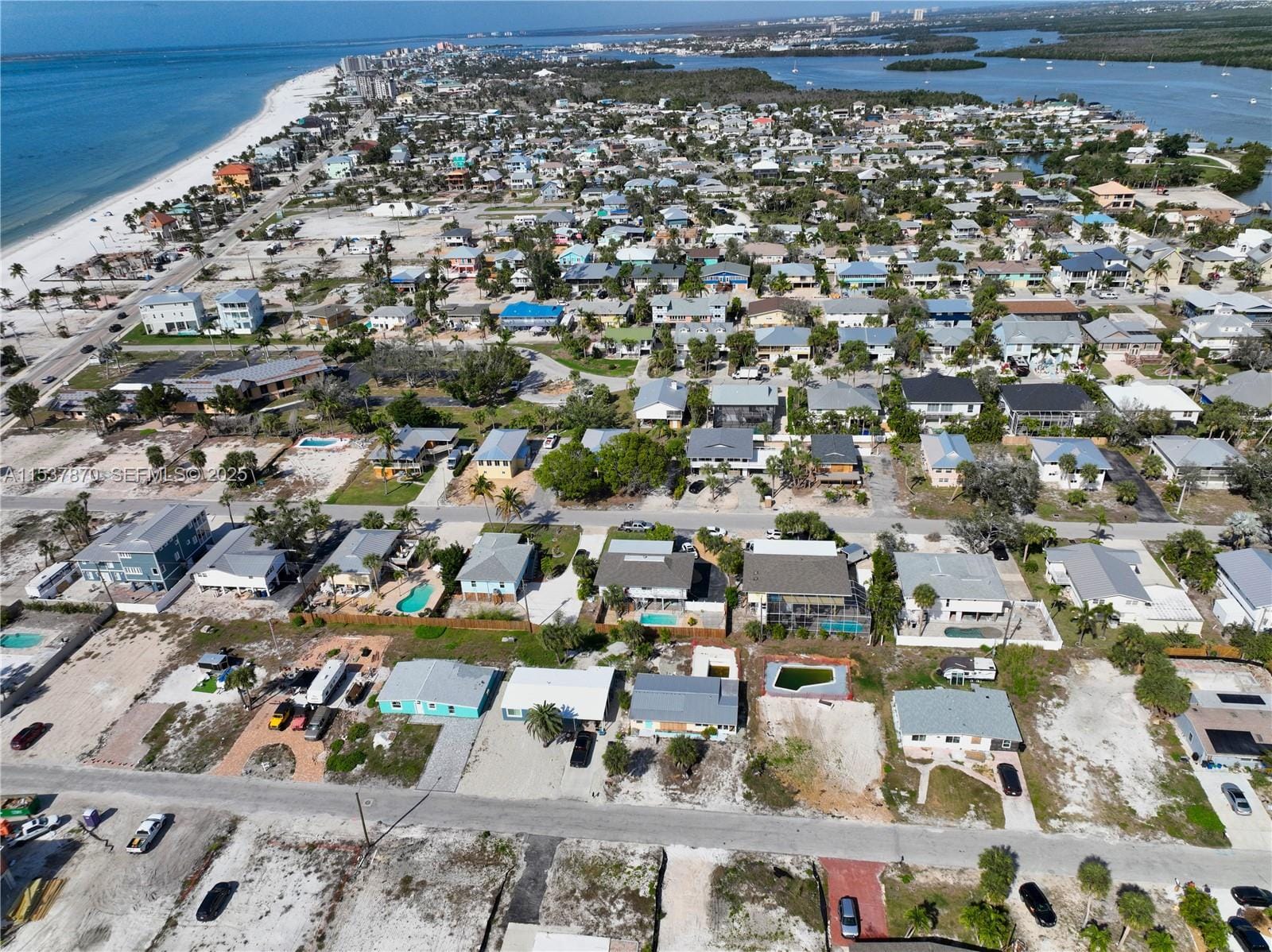 161 Hibiscus Drive, Fort Myers, FL 33931 photo 29