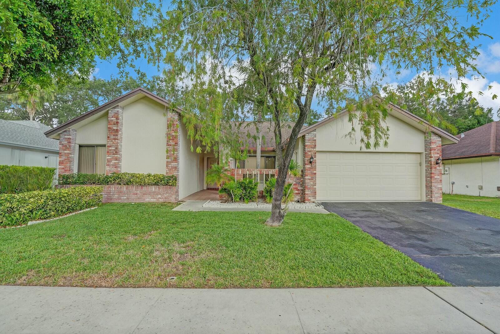18356 181st Circle S, Boca Raton, FL 33498