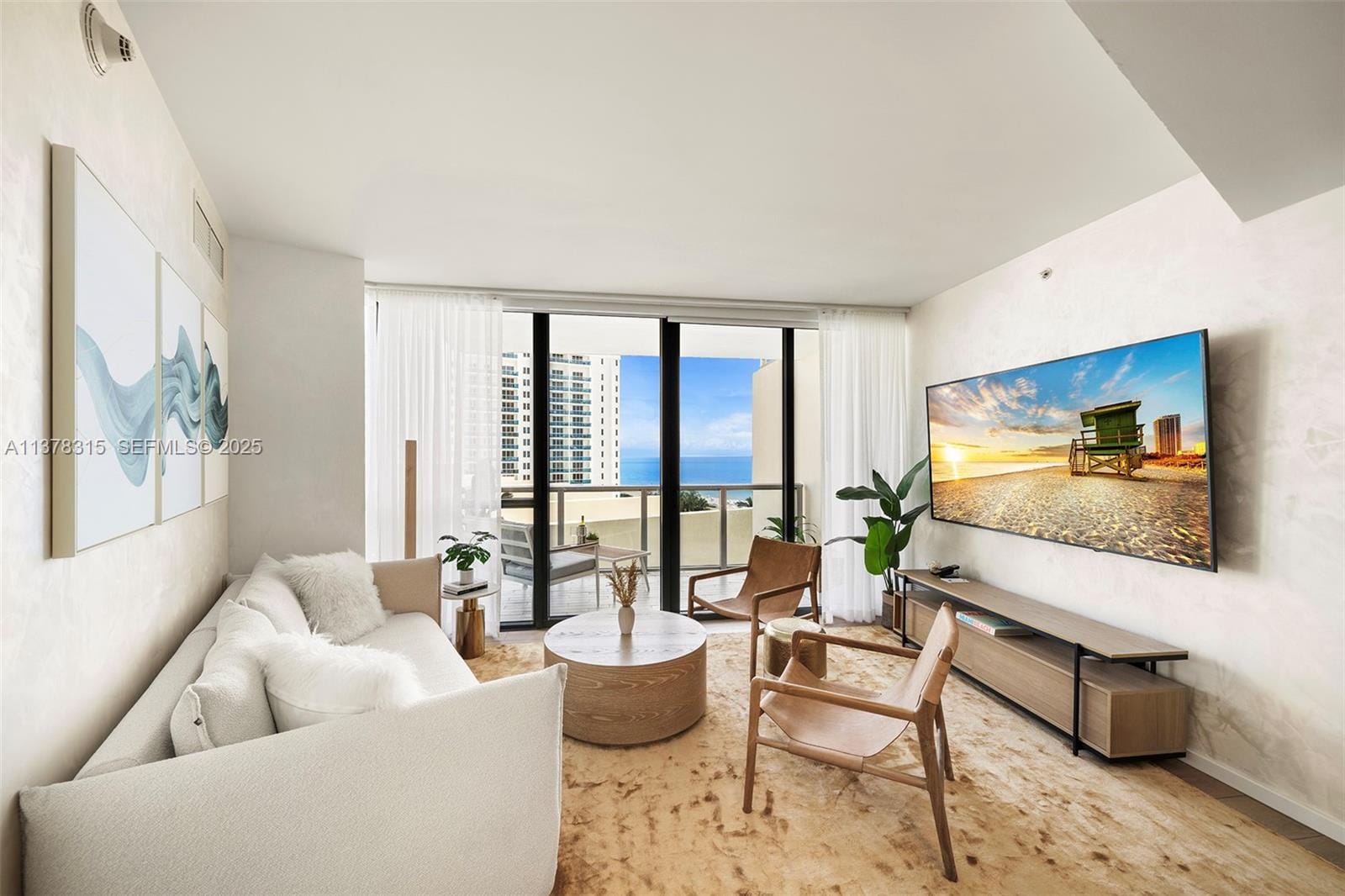 2201 Collins Avenue 811 — photo 3
