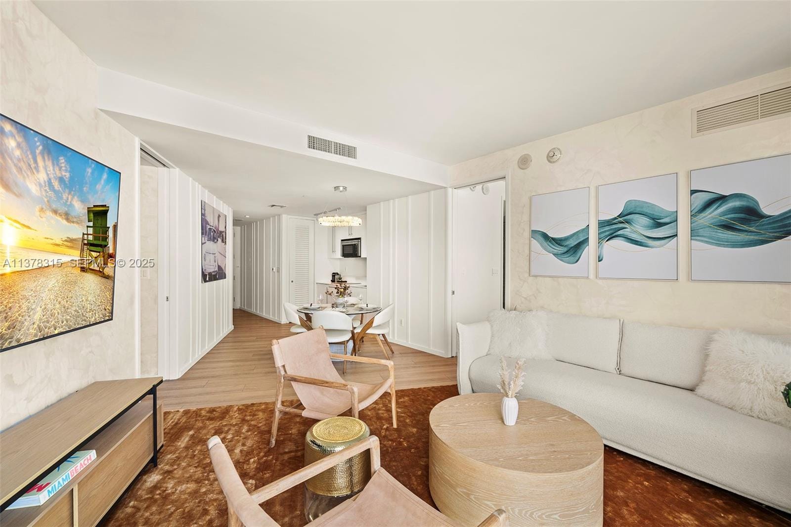 2201 Collins Avenue 811 — photo 4