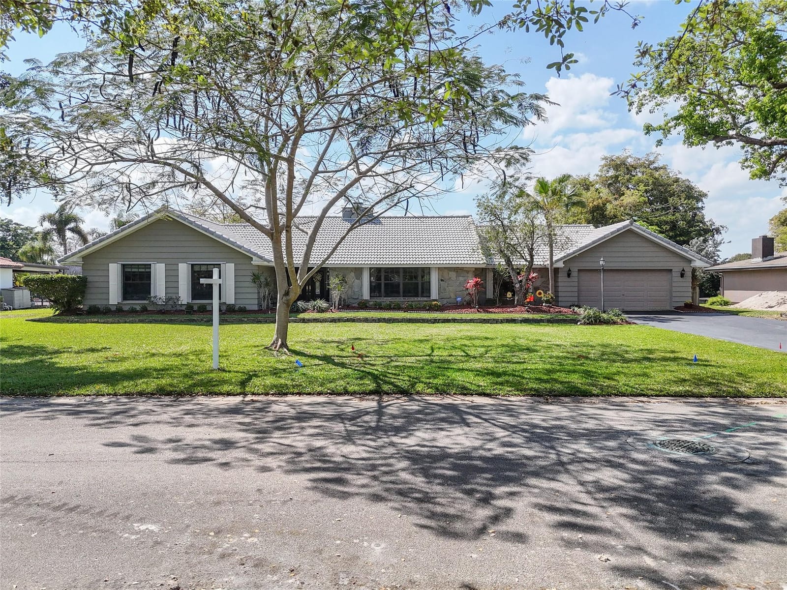 2720 NW 107th Avenue, Coral Springs, FL 33065