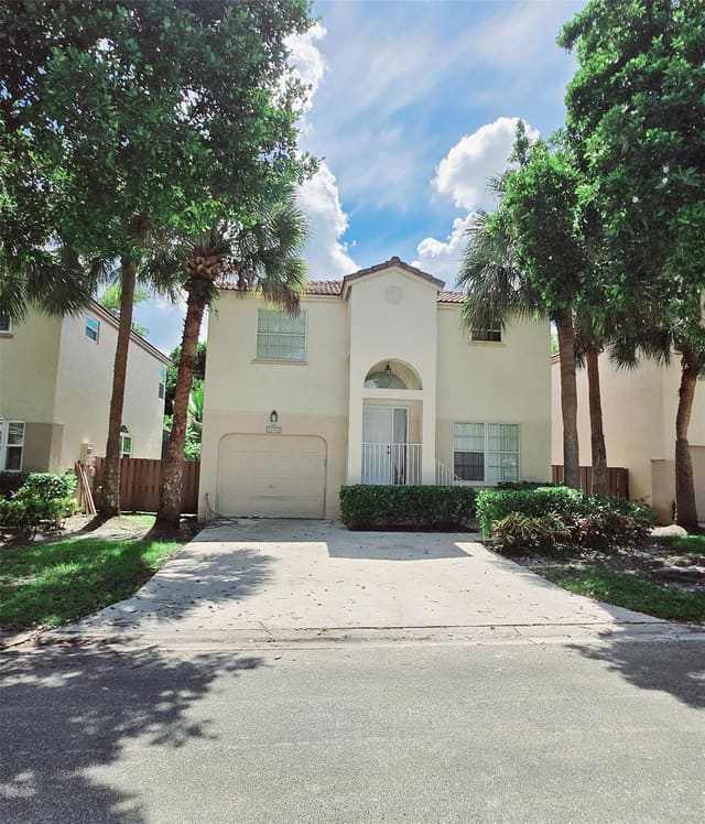 10980 NW 12th Court, Plantation, FL 33322