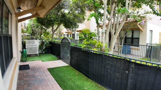 4780 Grand Cypress Circle N — photo 6