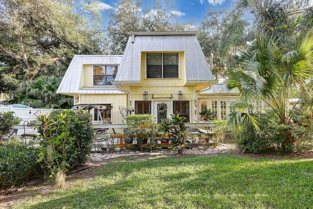 576 SW Rustic Circle, sold in Rustic Acres, Stuart, FL
