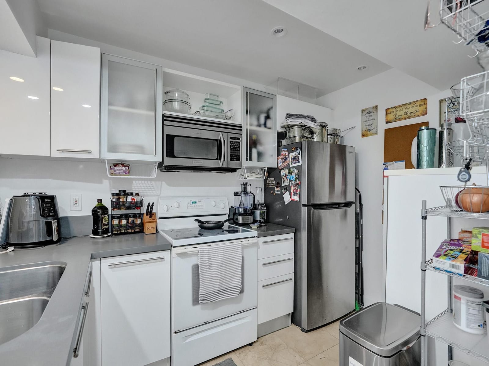 555 NE 15th Street T4(704) — photo 7