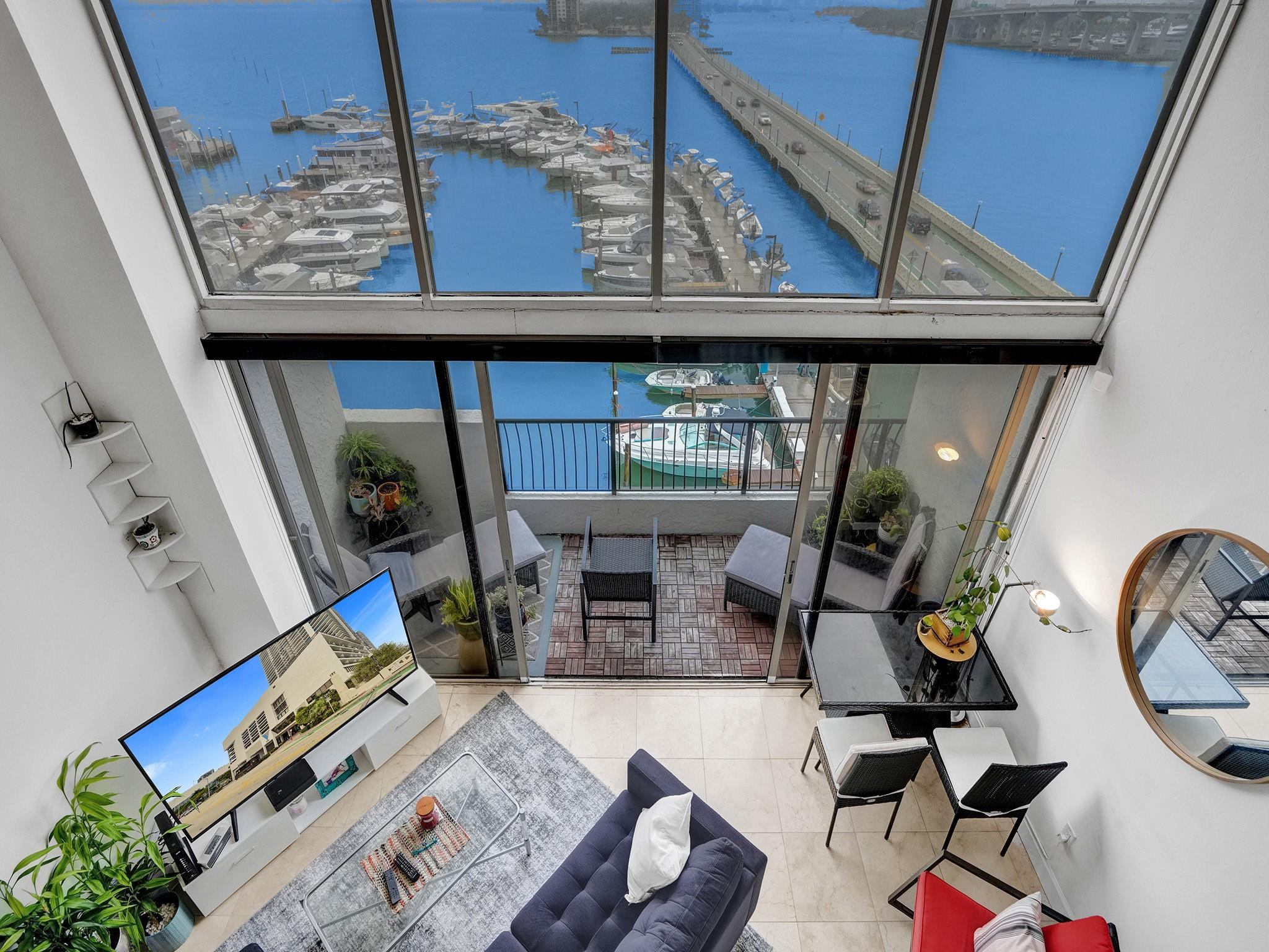555 NE 15th Street T4(704), Miami, FL 33132, Miami