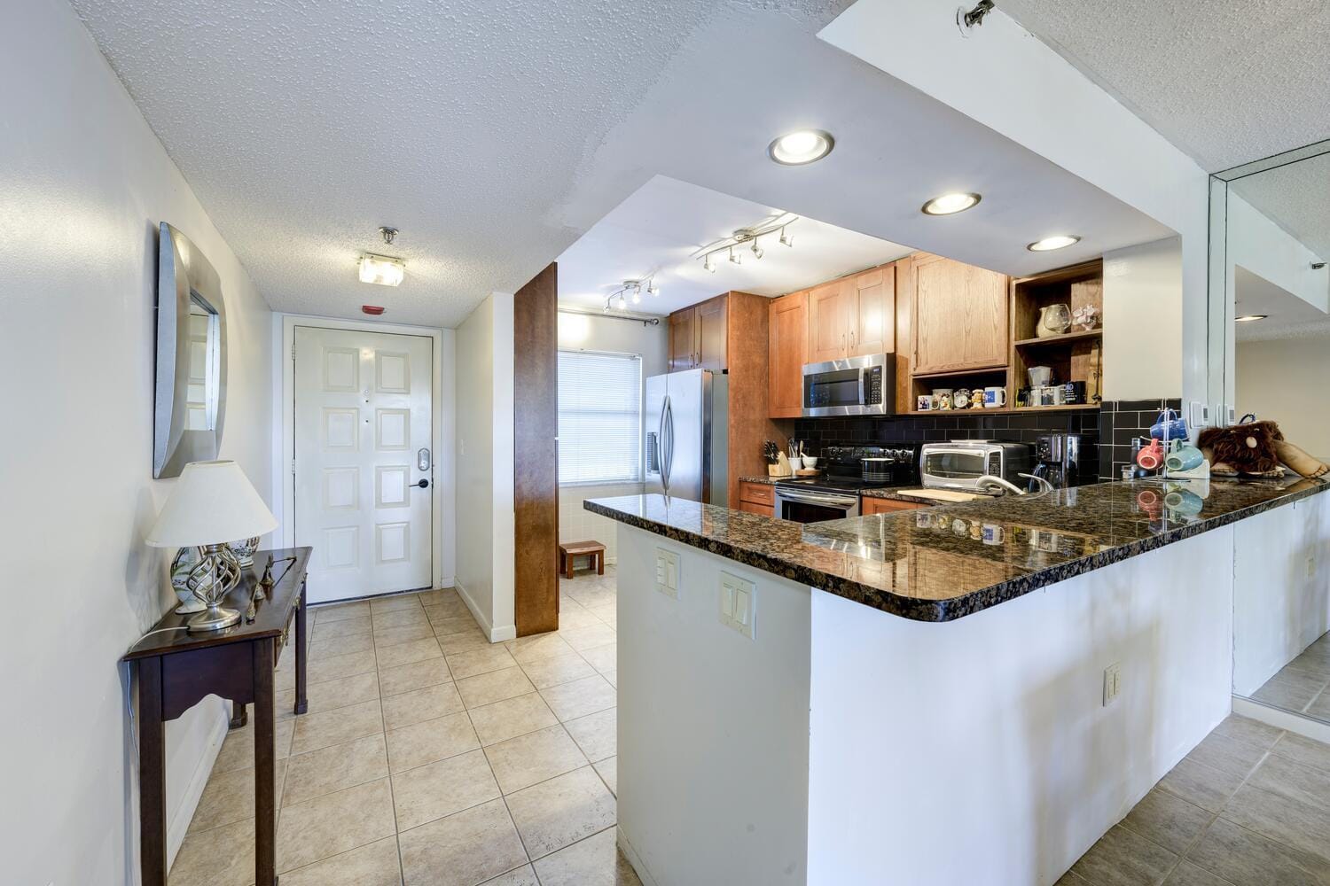 896 N Federal Highway 326, Lantana, FL 33462