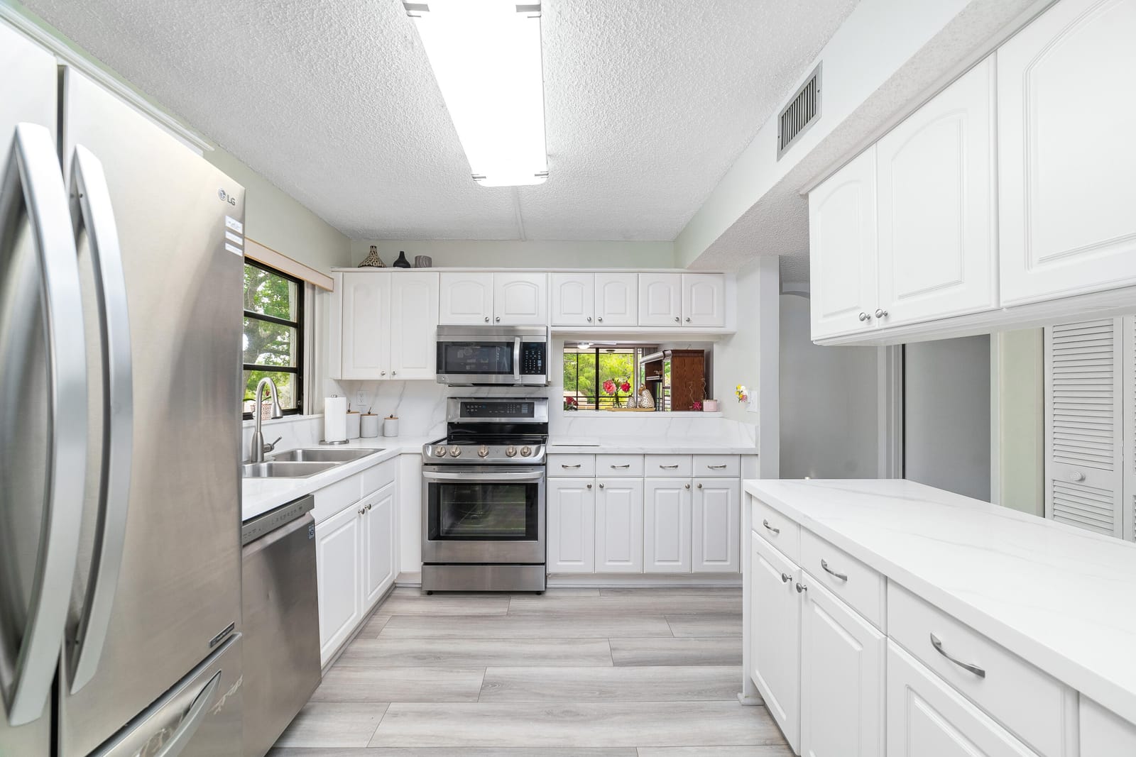 7579 NW 79th Avenue 201, Tamarac, FL 33321 photo 2