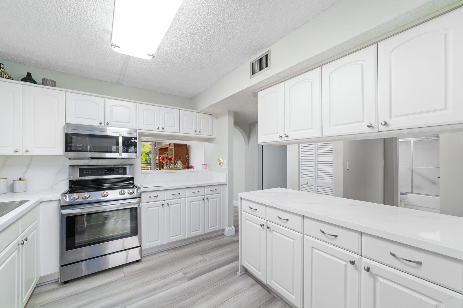 7579 NW 79th Avenue 201, Tamarac, FL 33321 photo 3
