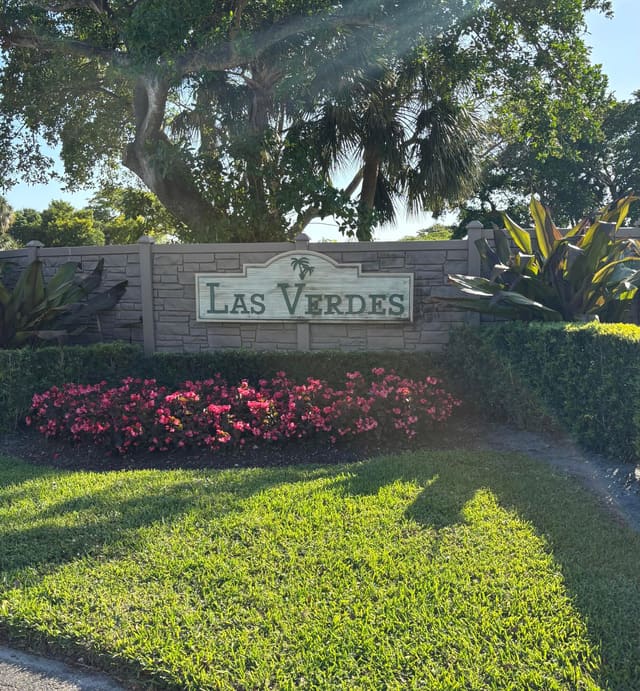 5160 Las Verdes Circle 201, sold in Seagrape Condo, Singer Island, FL