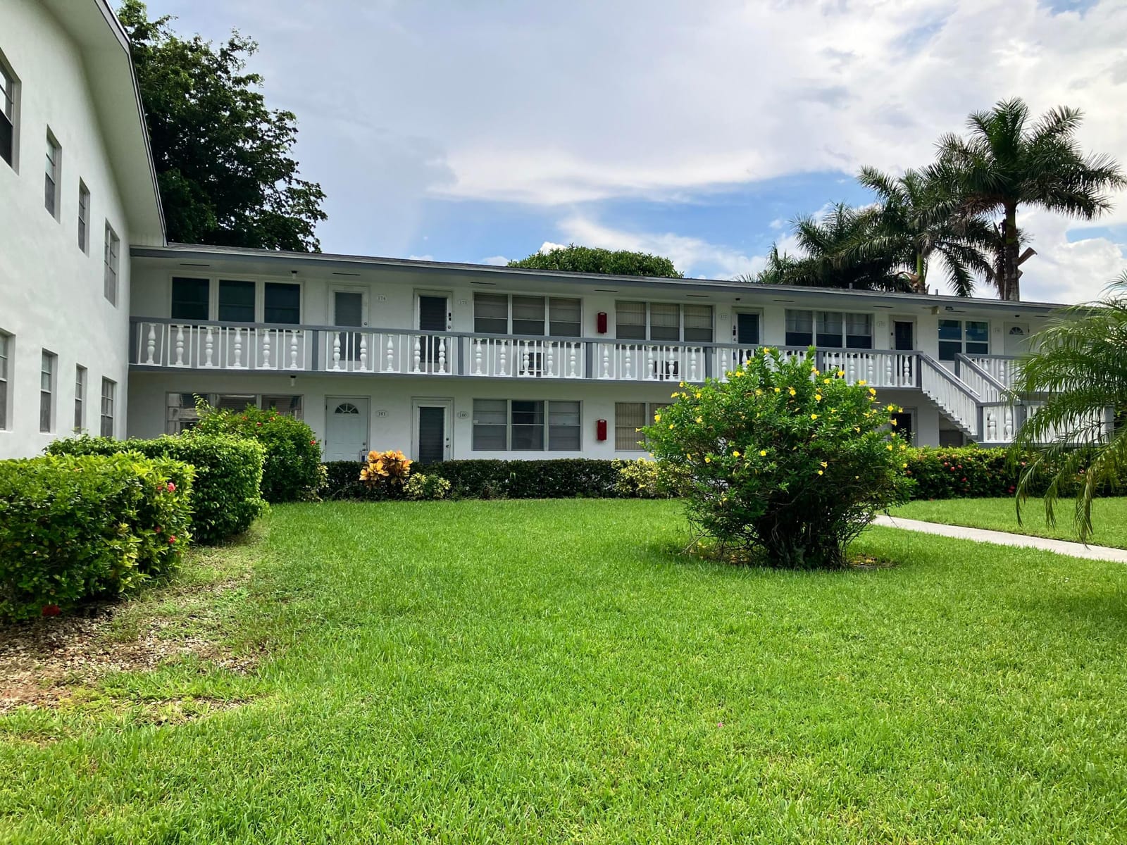 160 Andover G, West Palm Beach, FL 33417 photo 1
