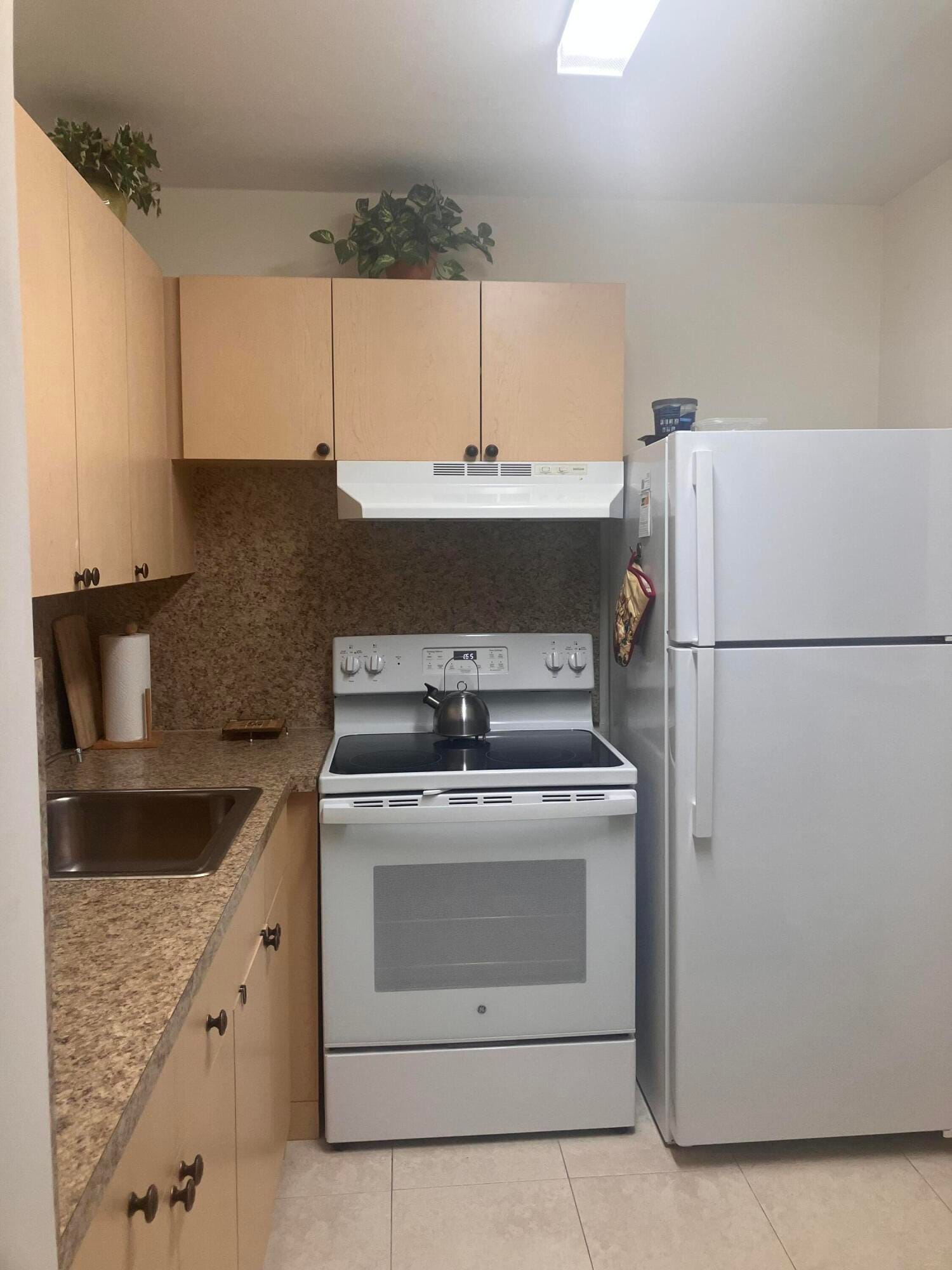 160 Andover G, West Palm Beach, FL 33417 photo 13