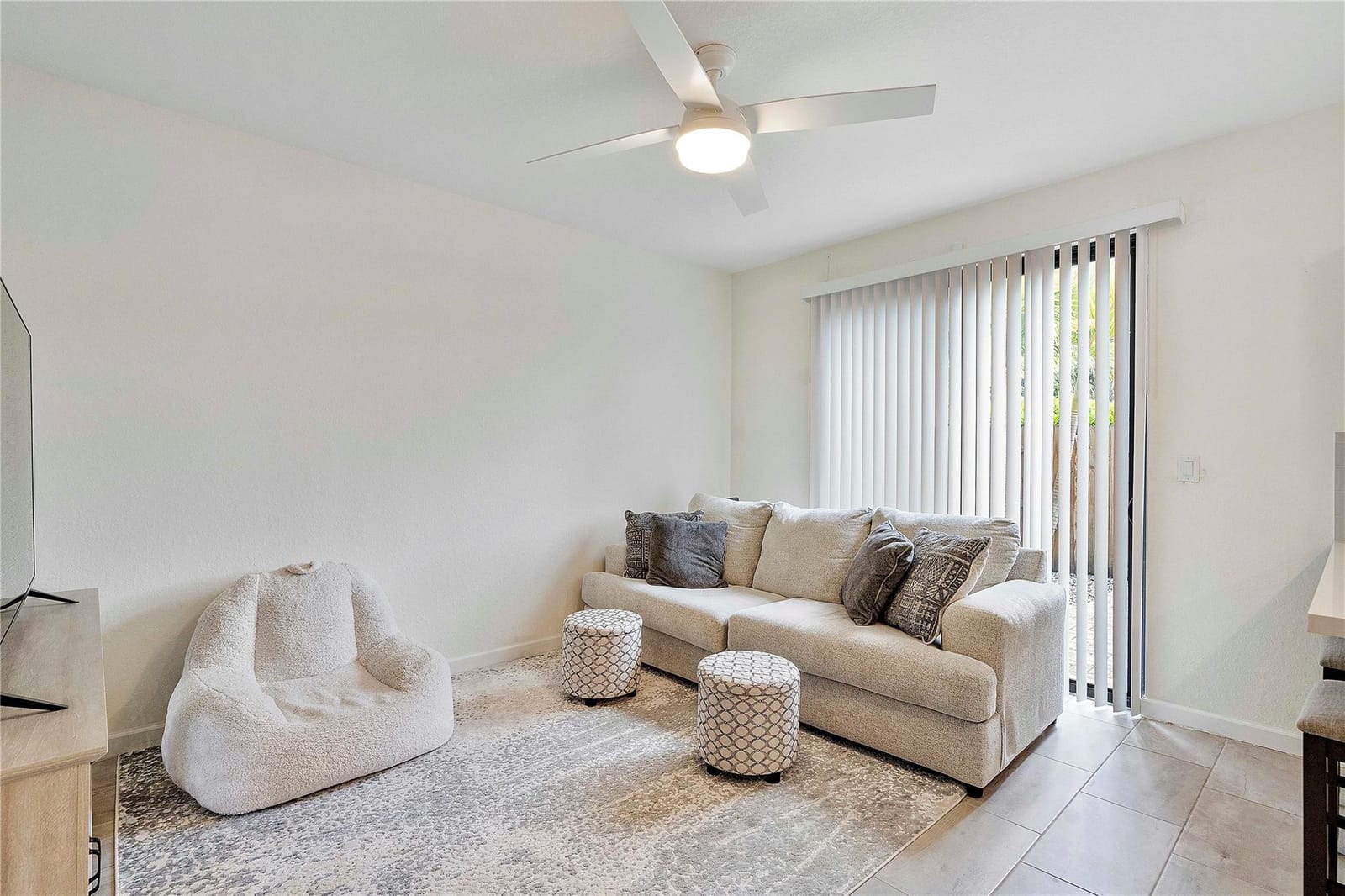 4990 Loebner Terrace — photo 7