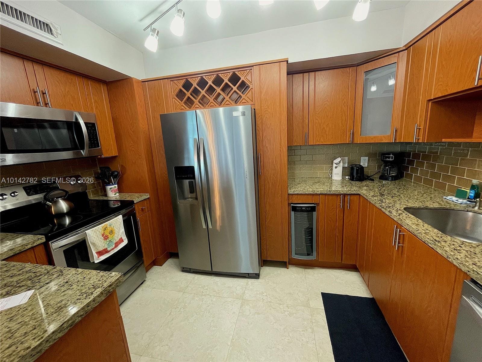 3505 S Ocean Drive 1415 — photo 2