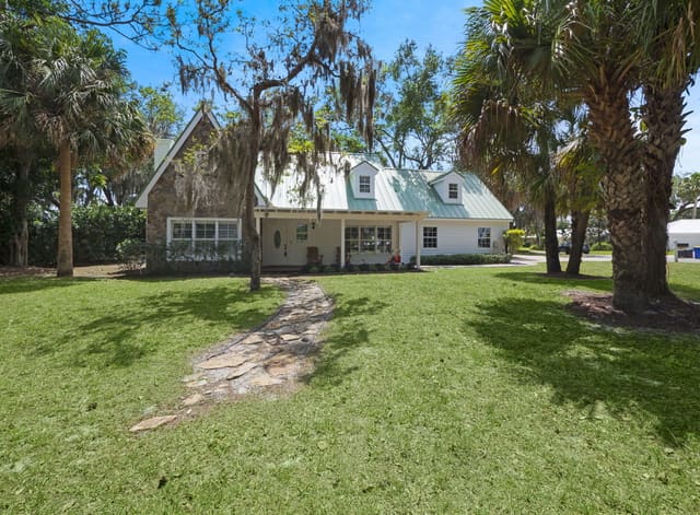 865 SW Magnolia Bluff Drive, sold in Hideaway Isles, Palm City, FL
