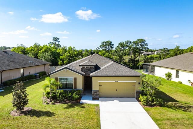 6056 NW Regent Street, sold in The Preserve At St. Andrews Phase 2, Port St Lucie, FL