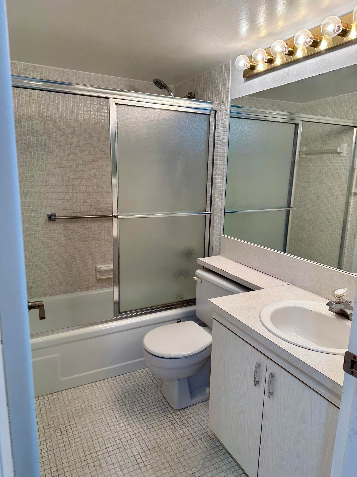 1021 Guildford B 1021, Boca Raton, FL 33434 photo 13