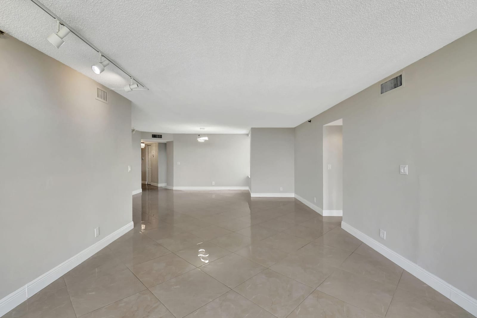 6372 La Costa Drive 302, Boca Raton, FL 33433 photo 22