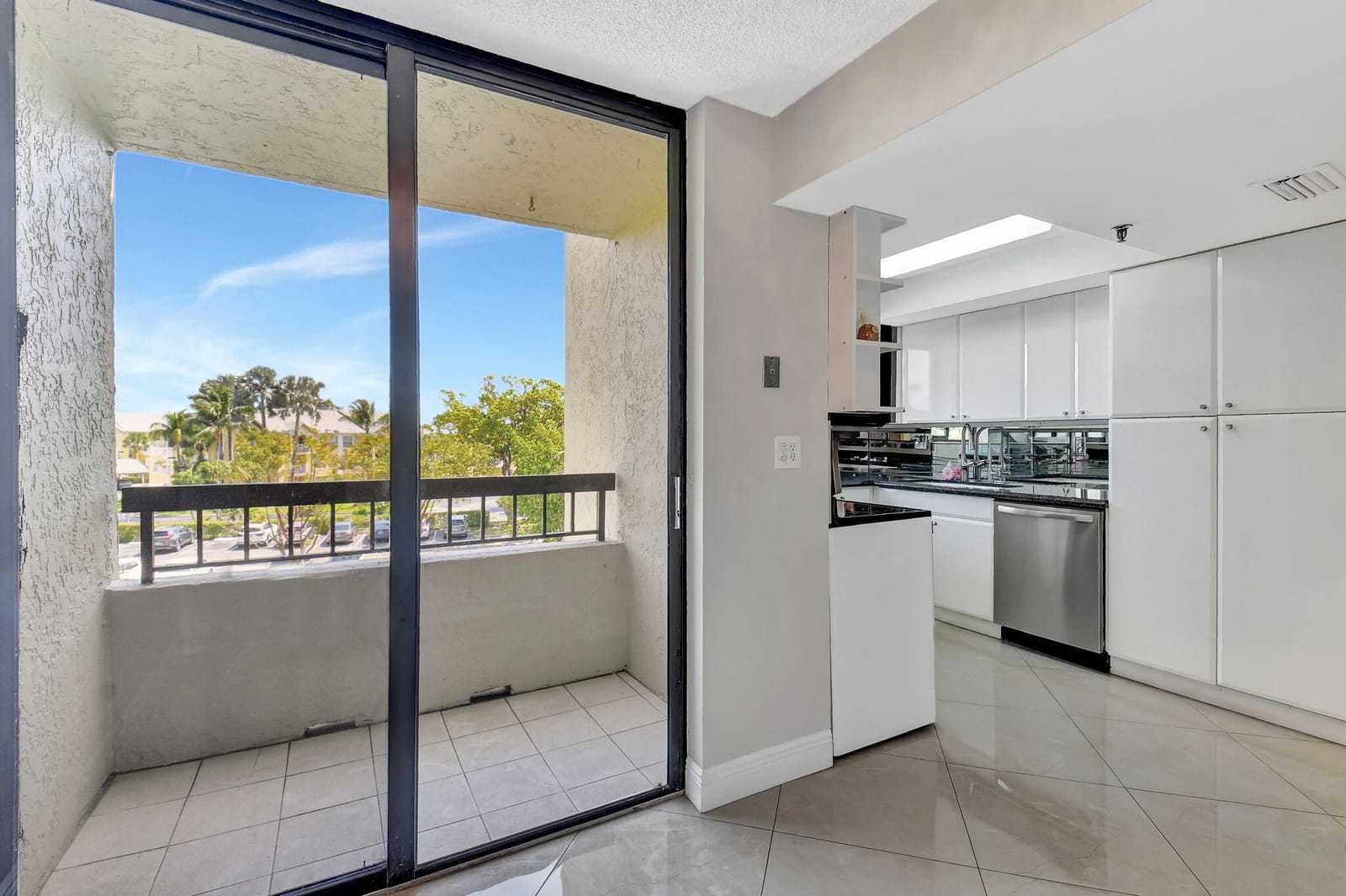 6372 La Costa Drive 302, Boca Raton, FL 33433 photo 9