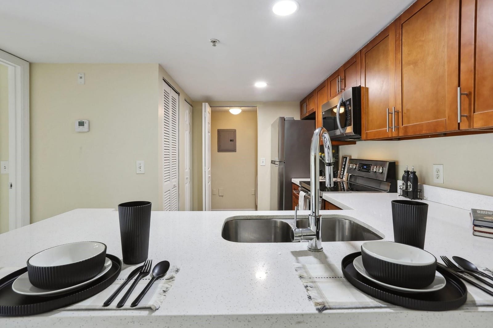 5051 Wiles Road 201 — photo 3