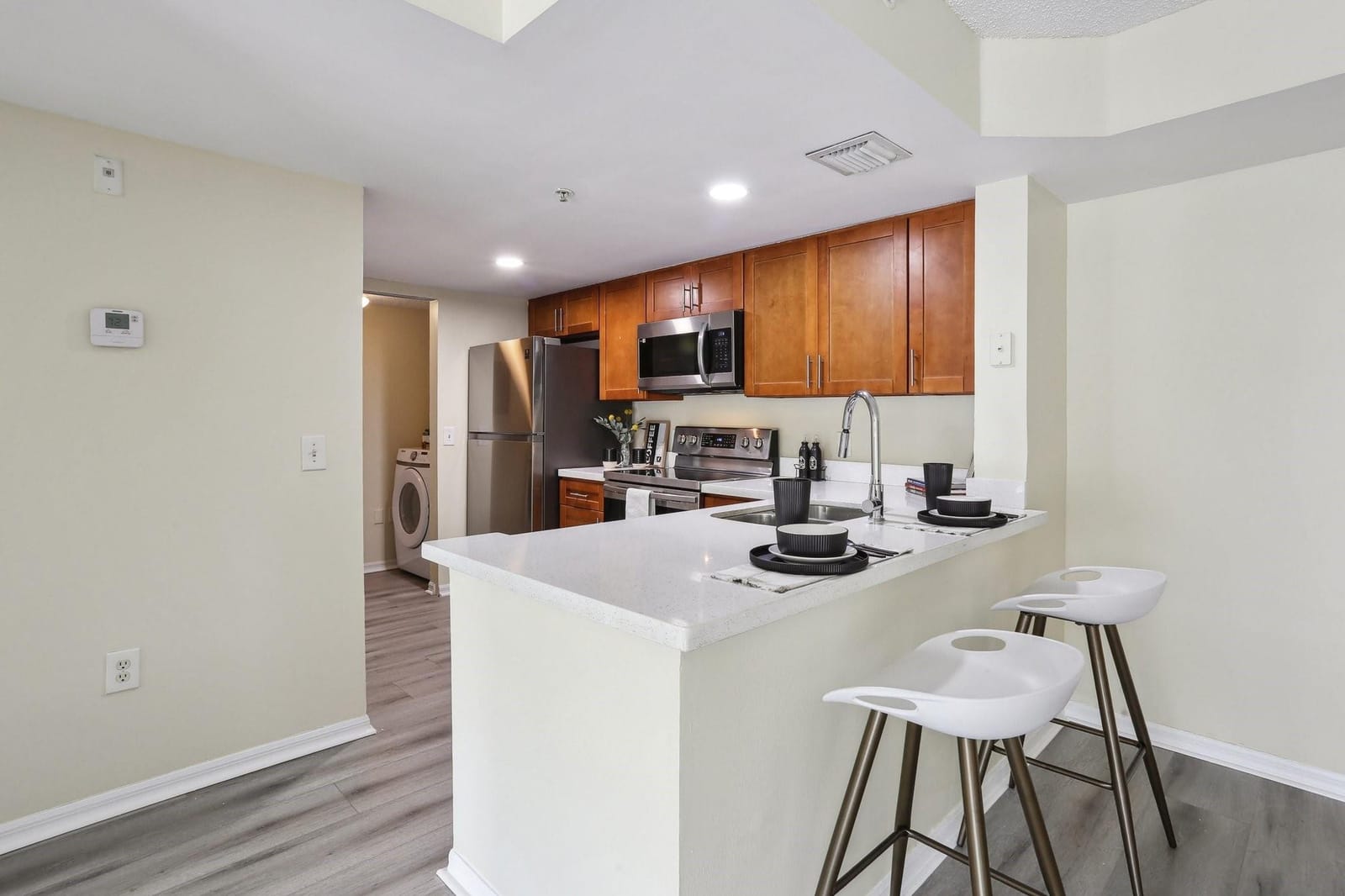 5051 Wiles Road 201 — photo 4
