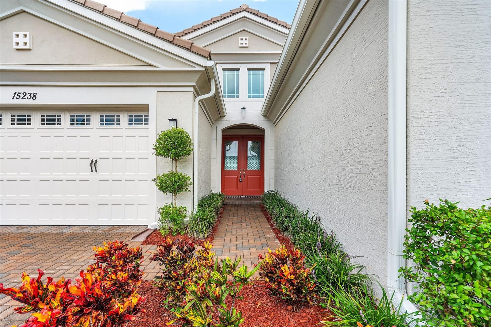 15238 Goldfinch Circle — photo 3