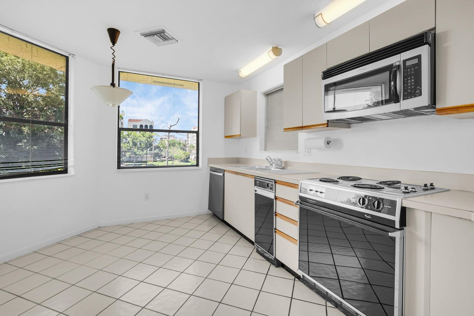 7472 La Paz Boulevard 306, Boca Raton, FL 33433 photo 17