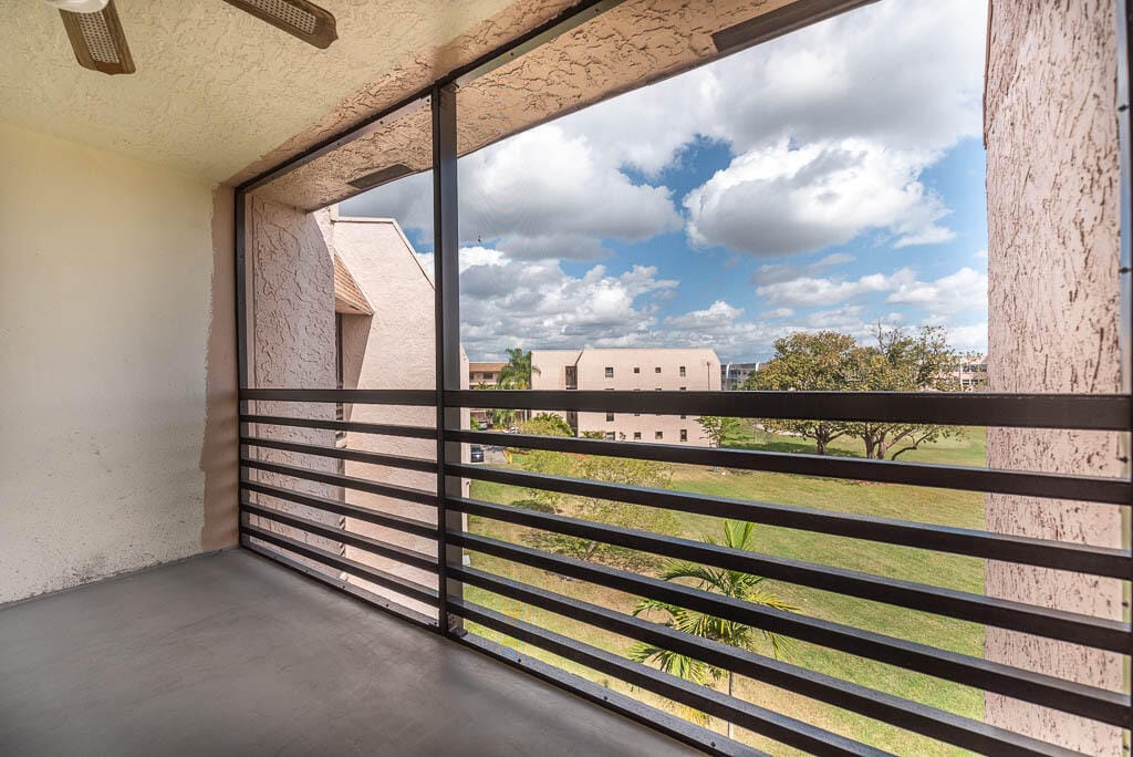 2606 NW 104th Avenue 406, Sunrise, FL 33322 photo 6