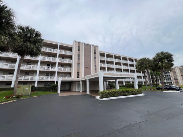 1200 NW 87th Avenue 516, sold in Sherwood Square Condominium, Coral Springs, FL