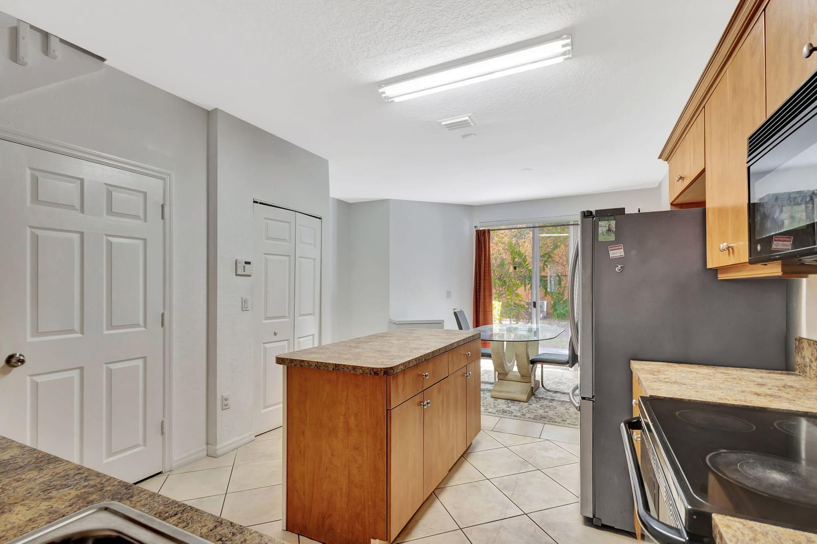 1907 Hibiscus Lane, Riviera Beach, FL 33404 photo 14