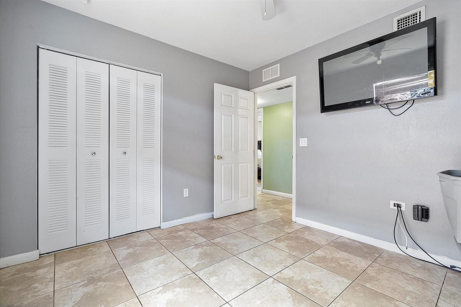 2509 NW 22nd Way — photo 11