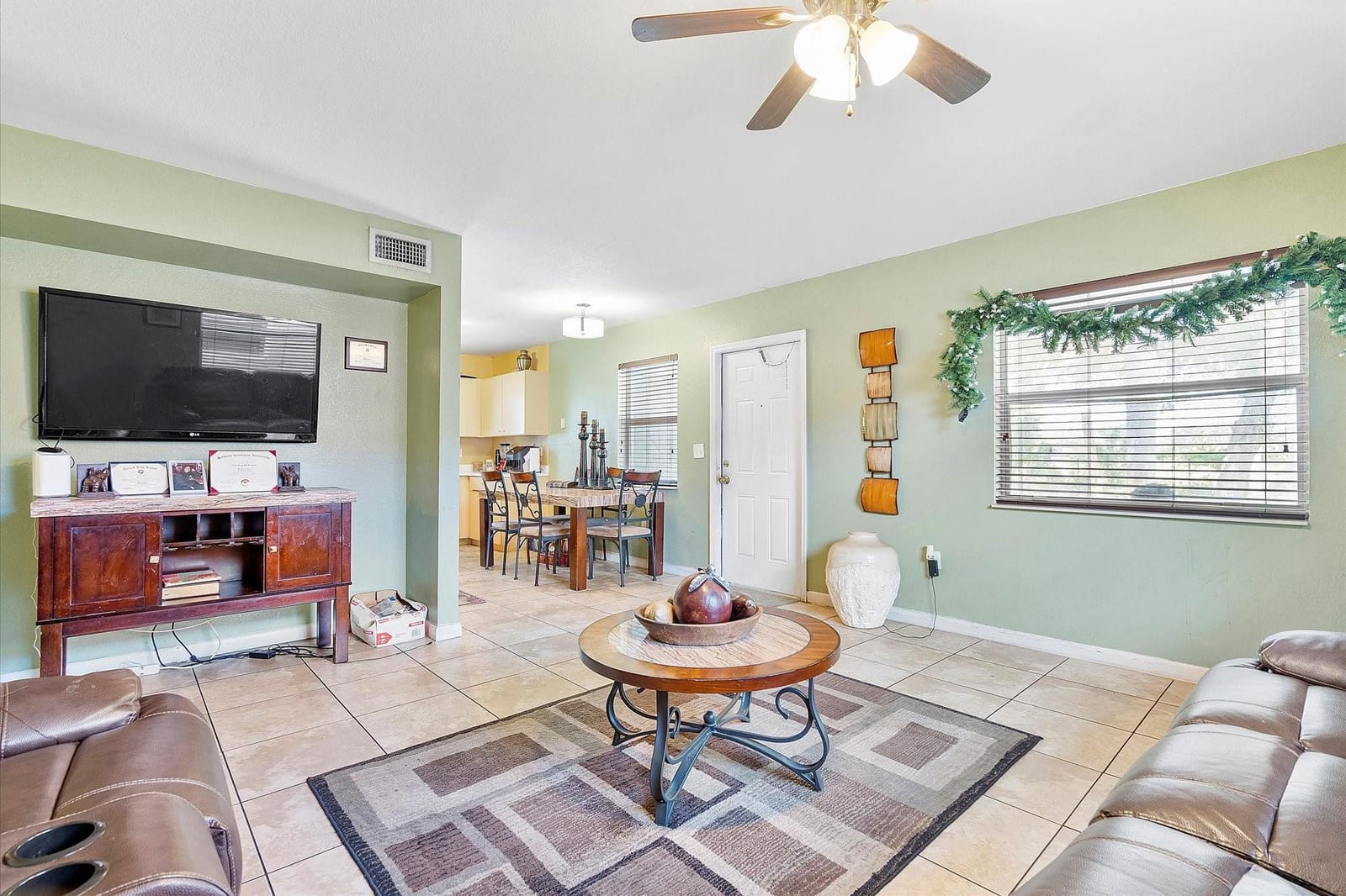 2509 NW 22nd Way — photo 3