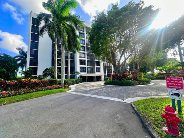 6805 Willow Wood Drive 5033, Boca Raton, FL 33434