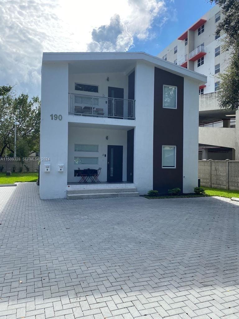 190 NW 57th Street — photo 3