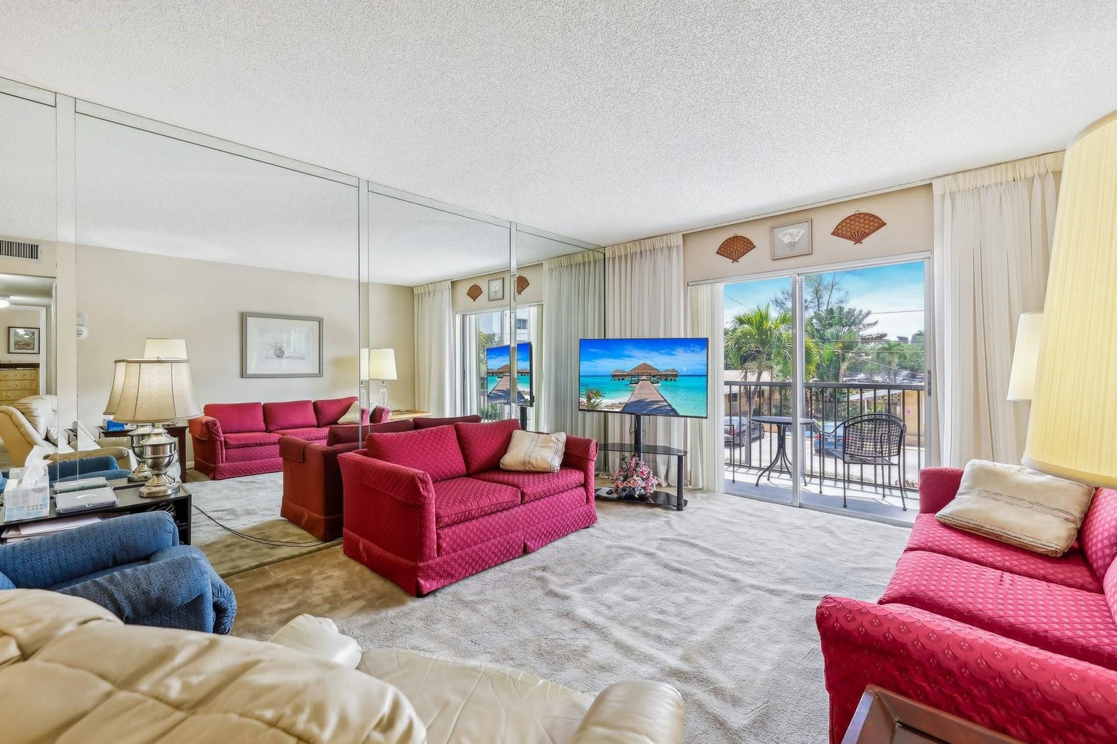 701 NE 1st Court 206, Hallandale Beach, FL 33009 photo 4