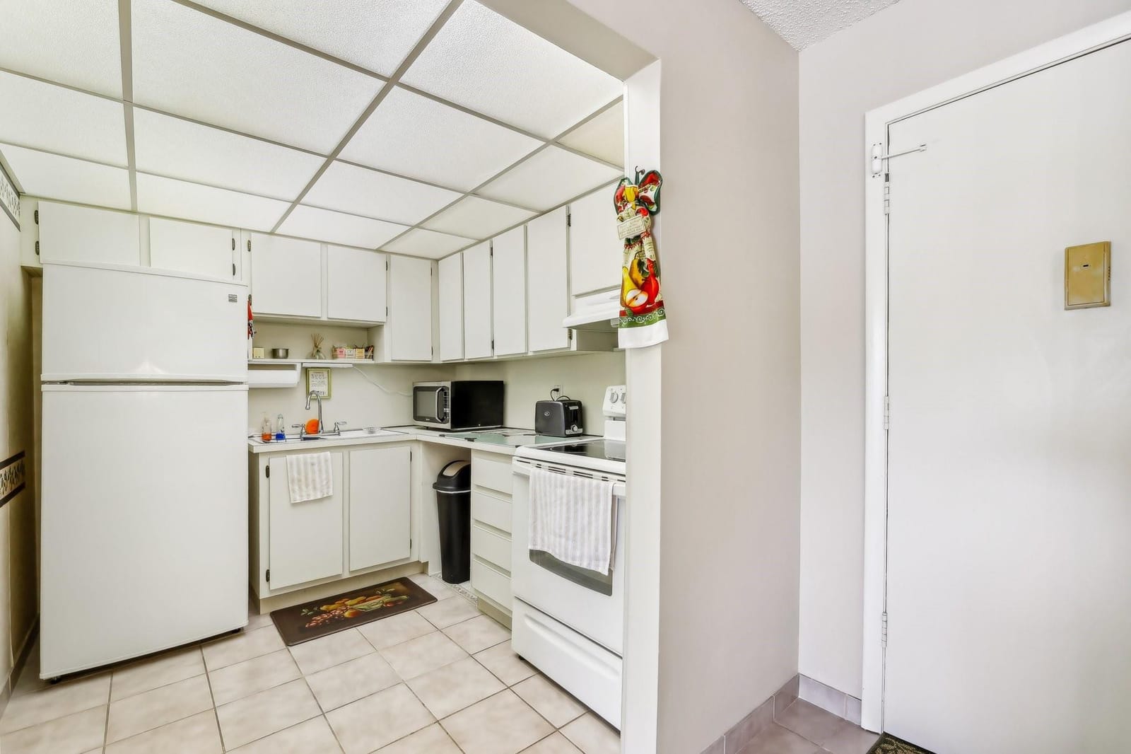 701 NE 1st Court 206, Hallandale Beach, FL 33009 photo 7