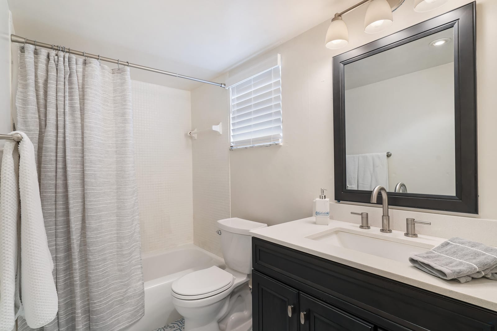 400 NE 20th Street D303, Boca Raton, FL 33431 photo 9