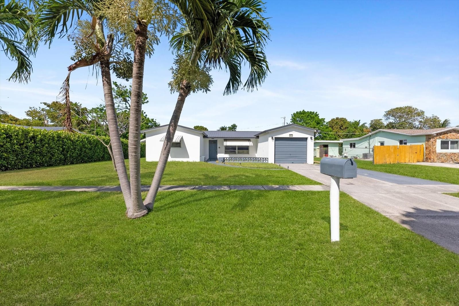 1815 Pinehurst Drive — photo 4