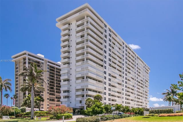 1200 S Ocean Boulevard 2C, Boca Raton, FL 33432