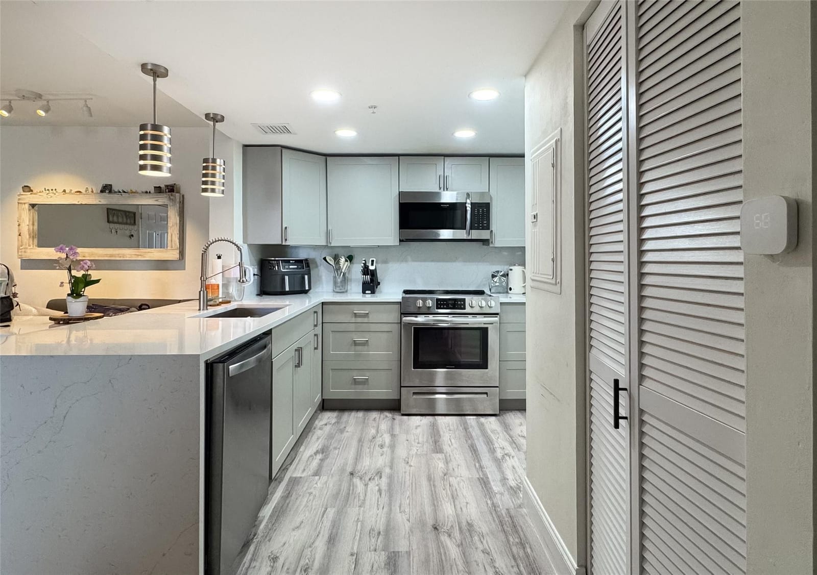 5035 Wiles 102 — photo 10