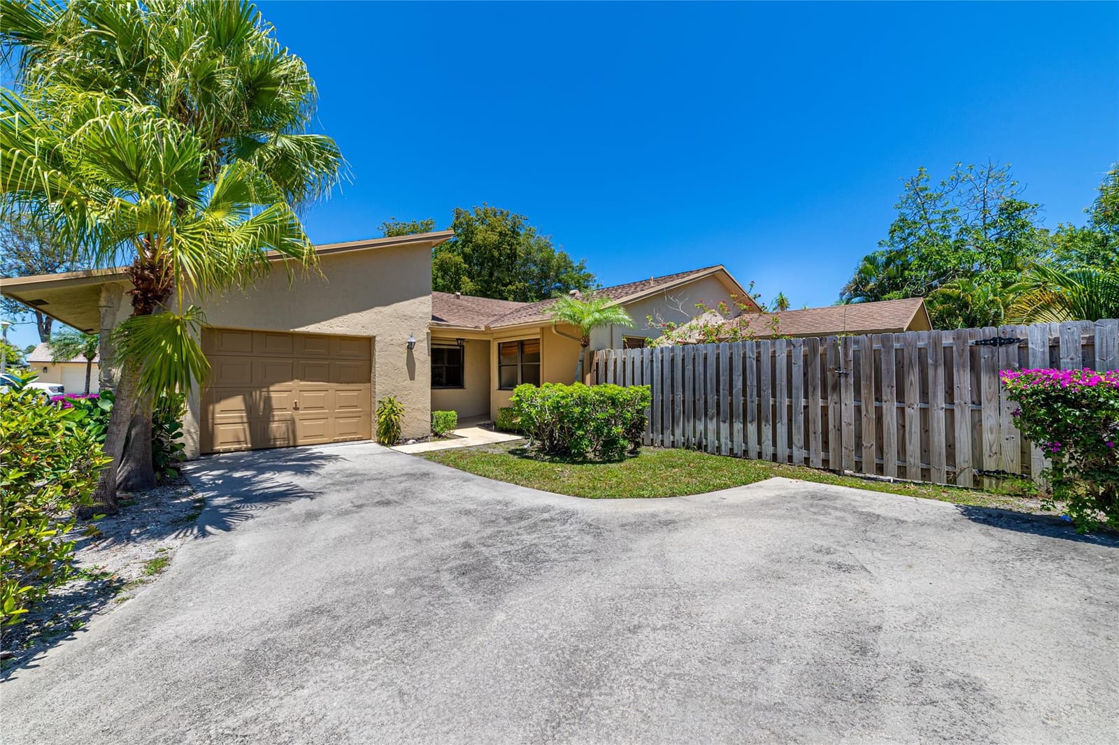 801 NW 25th Avenue B, Delray Beach, FL 33445