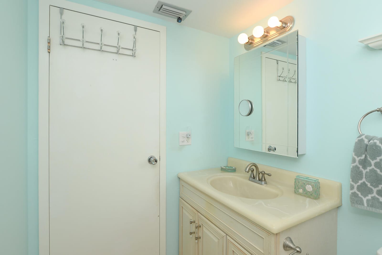 2950 SE Ocean Boulevard 11-3, Stuart, FL 34996 photo 29
